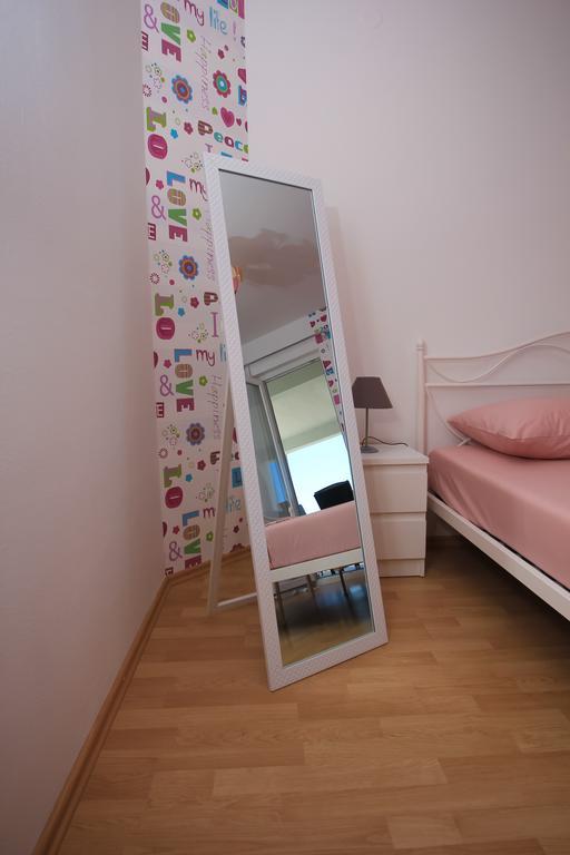 Apartment Lara Kaštel Novi Dış mekan fotoğraf