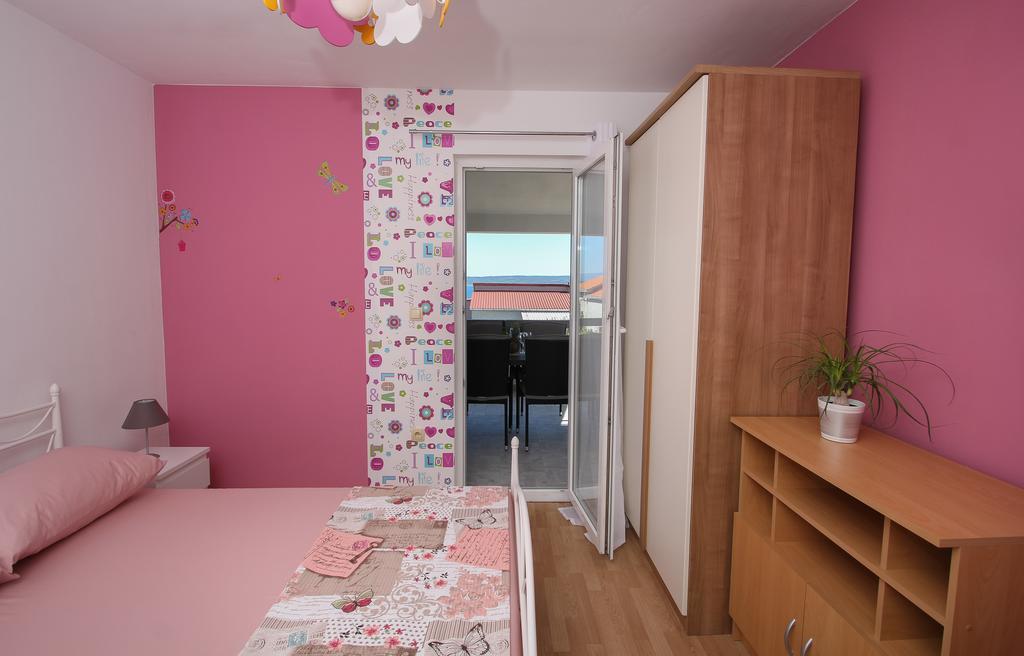 Apartment Lara Kaštel Novi Dış mekan fotoğraf