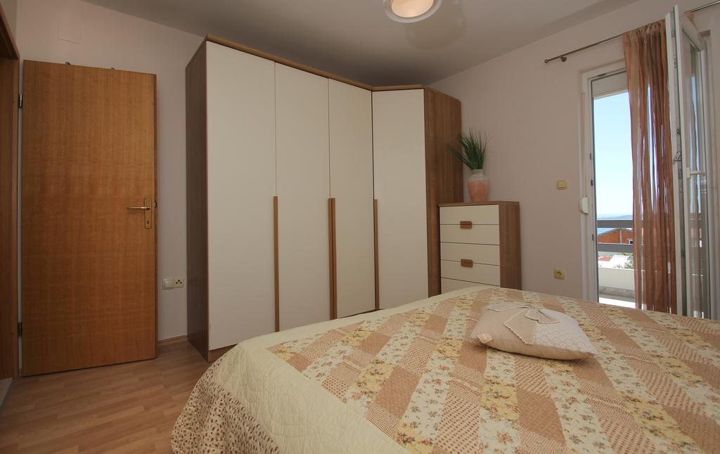 Apartment Lara Kaštel Novi Dış mekan fotoğraf