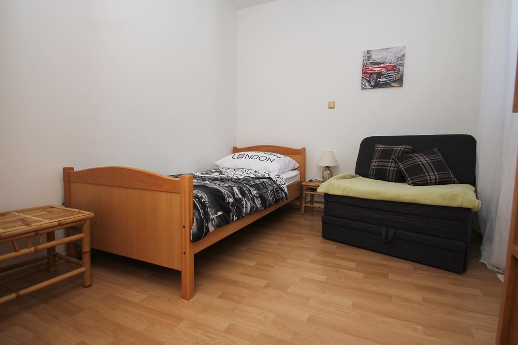 Apartment Lara Kaštel Novi Dış mekan fotoğraf